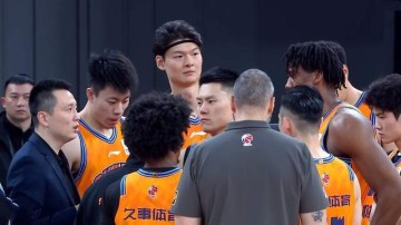 500彩票-上海男篮3连胜升至第2，北京残阵差距大，白边16+14 洛夫顿被弃用